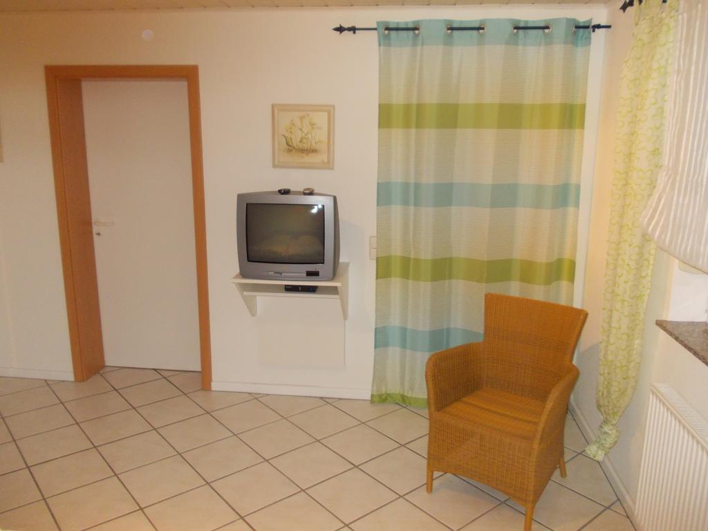 Ferienwohnung Knobloch Wahlheim Екстериор снимка